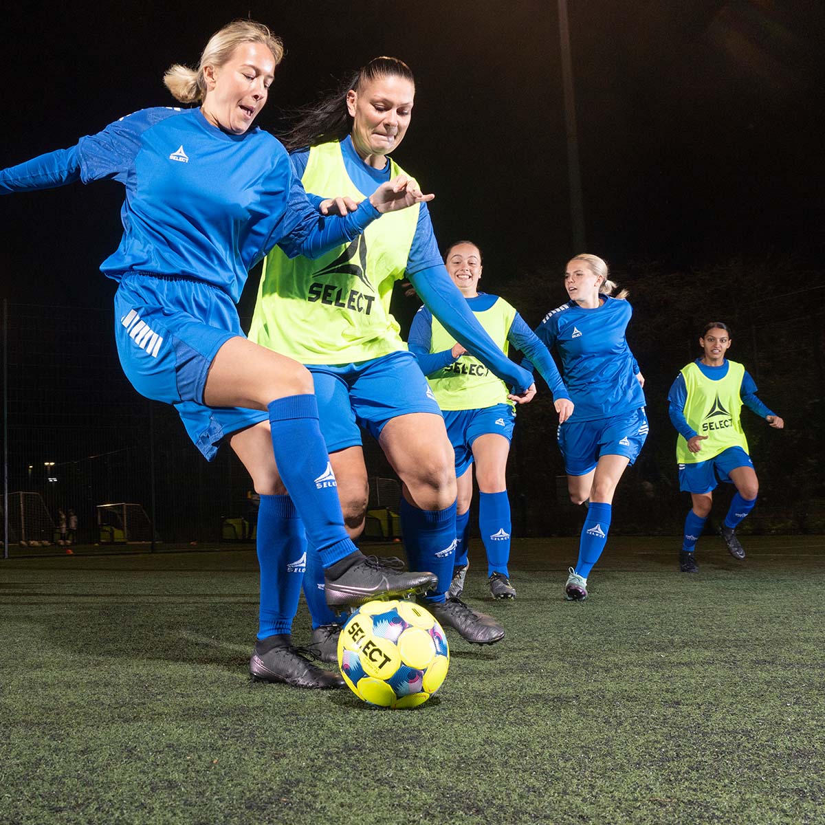 Training bibs & Captains band