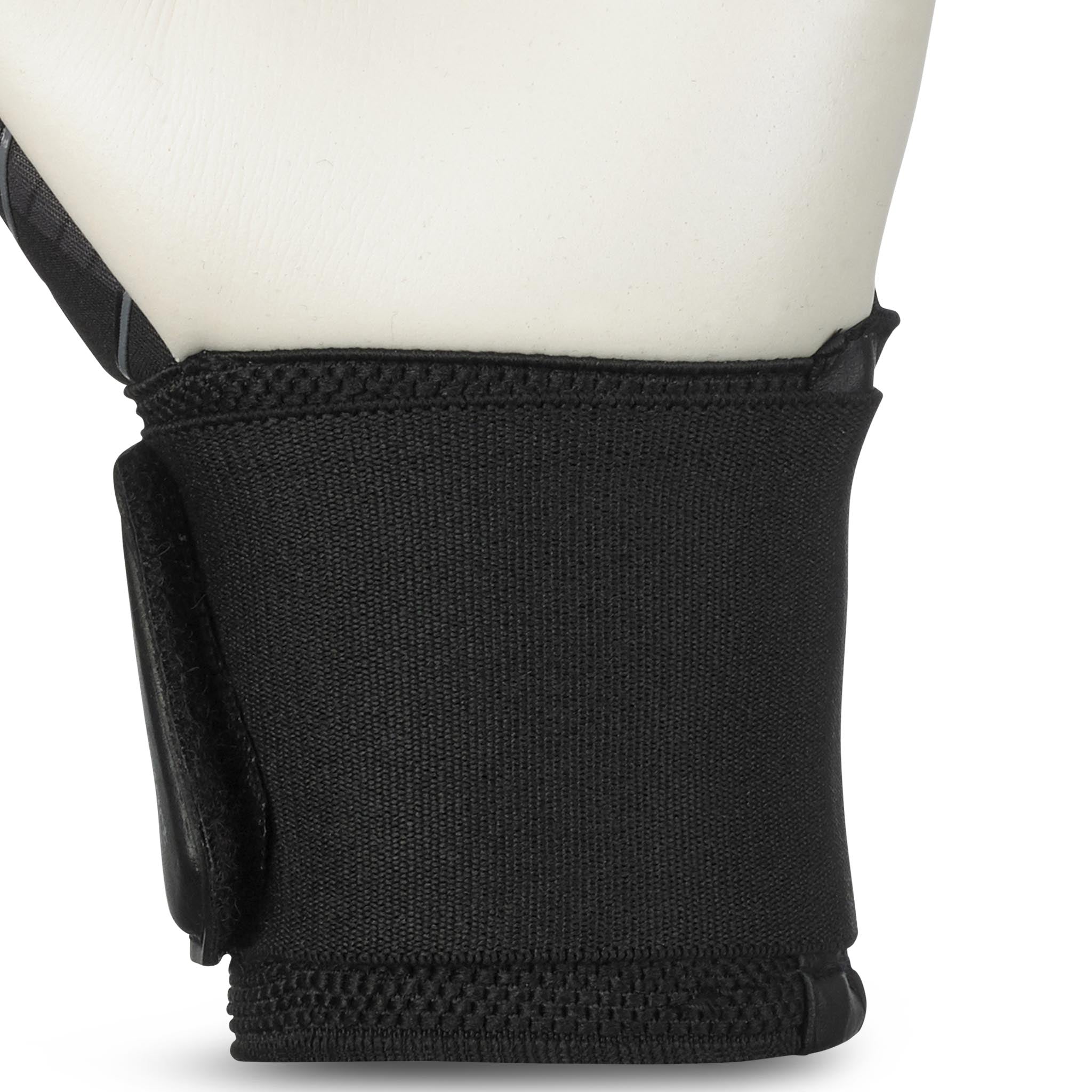 Goalkeeper gloves - Futsal Liga #colour_black/white #colour_black/white