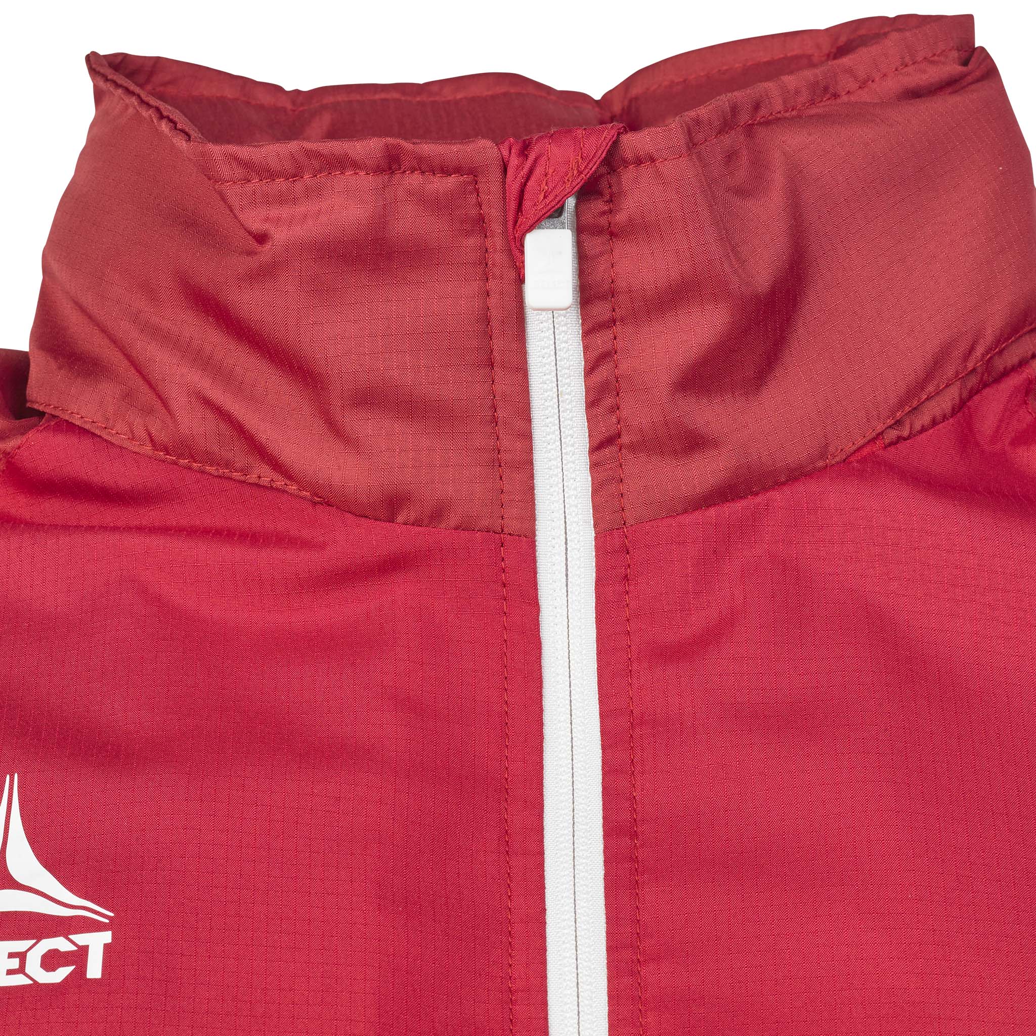 Closeup of red Training jacket Spain v25, Match & Training wear, white zip and logo detail