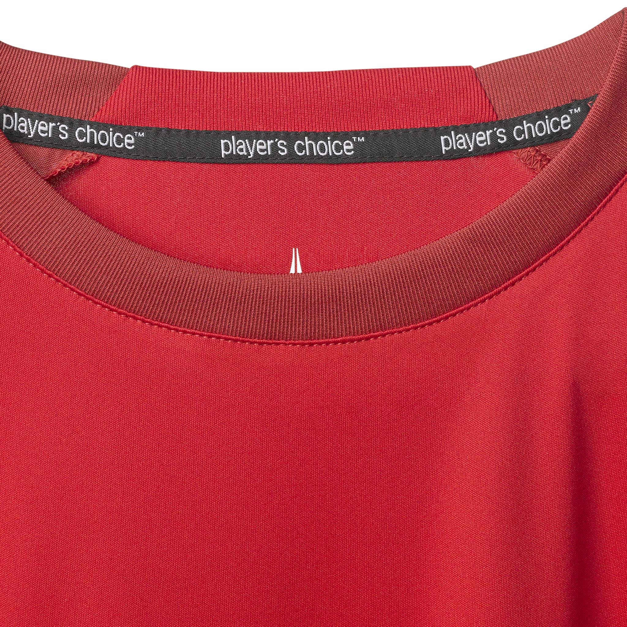 Close-up of red Player shirt L/S Spain v25, Match & Training wear, showing neckline with branded inner collar.