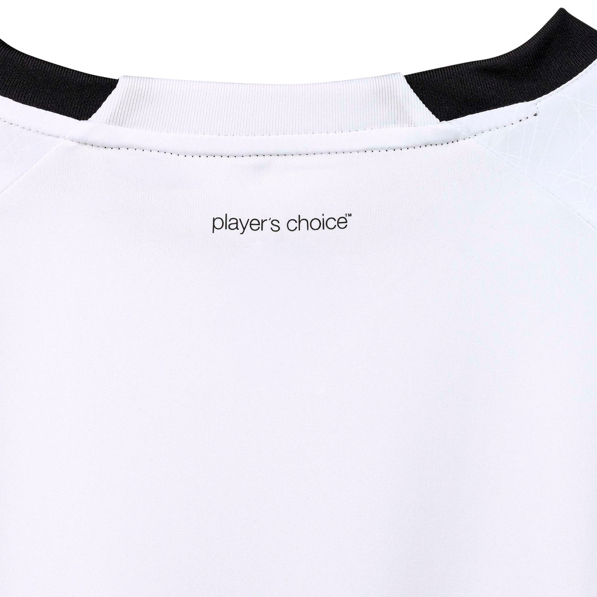 Closeup of white Player shirt S/S Spain woman v25, Match & Training wear, black collar, 'player's choice' text