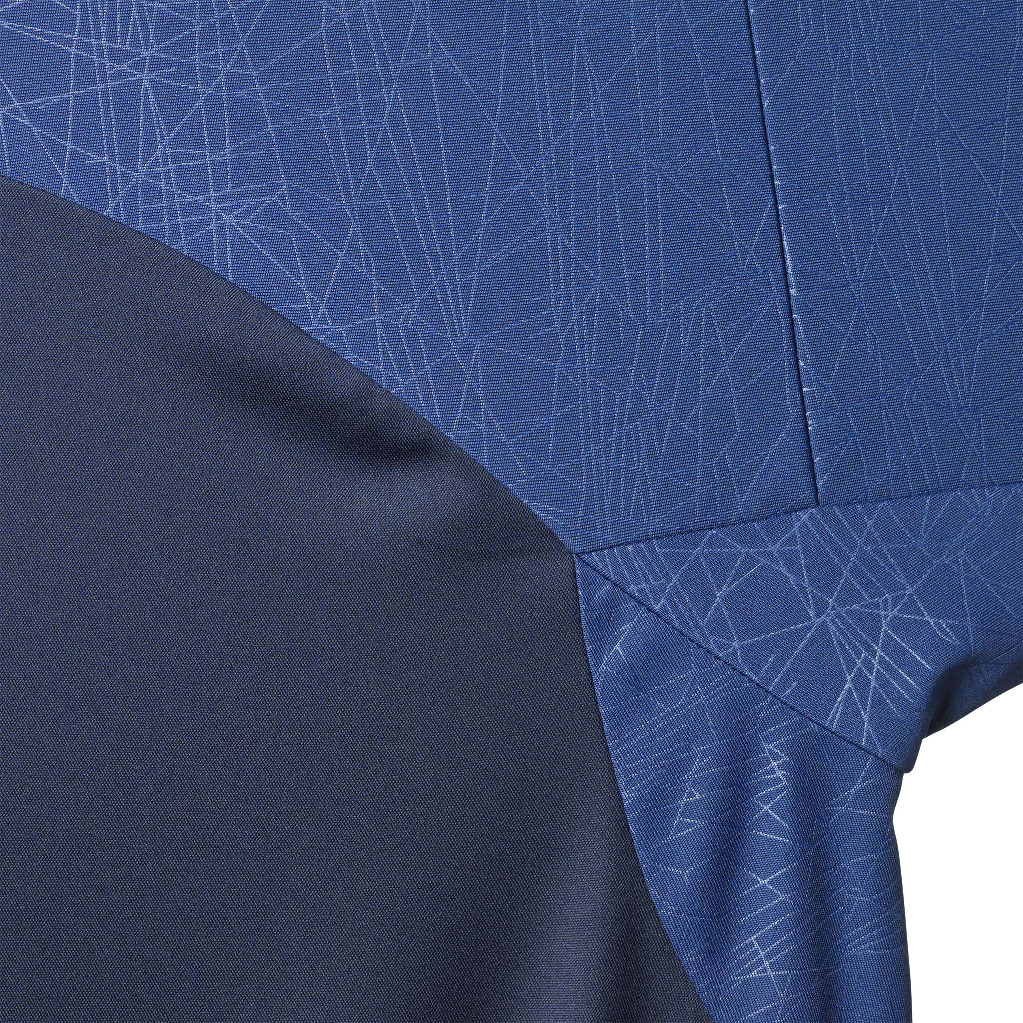 Closeup of Player shirt S/S Spain woman v25, Match & Training wear, in navy and blue with line pattern.