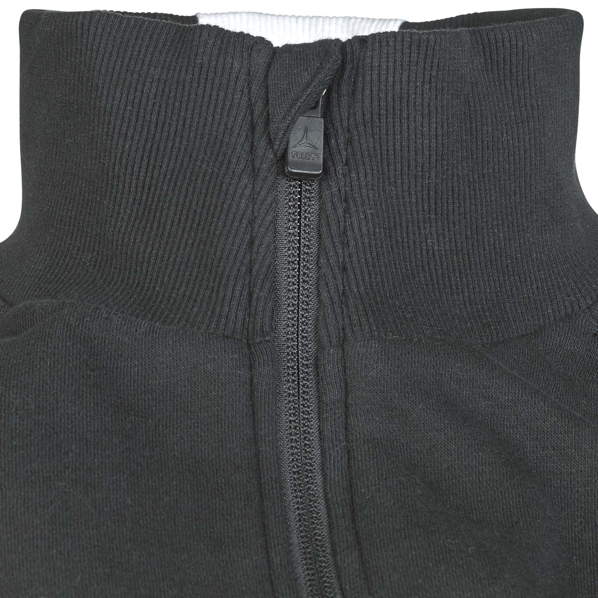 Closeup of black Zip jacket Oxford v25 leisure wear, showing ribbed collar and zipper detail