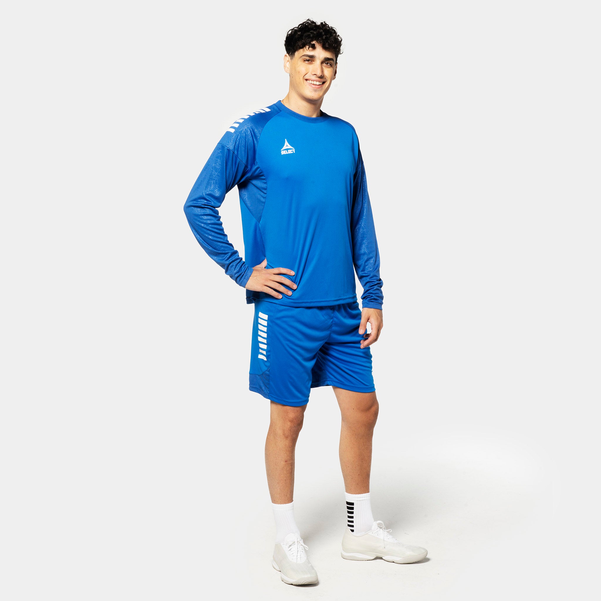Man football player in blue and white Player shirt L/S Spain v25, Match & Training wear.