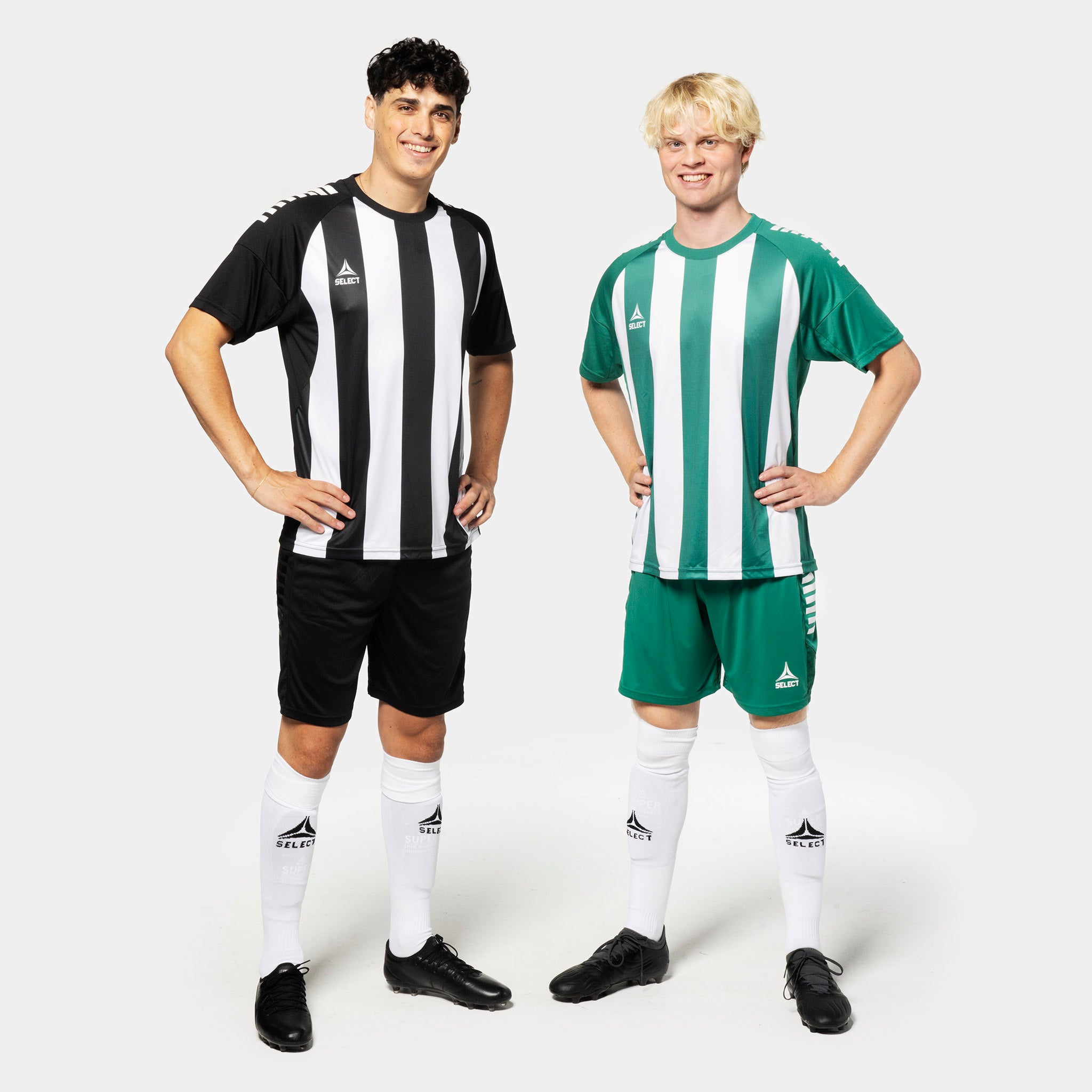 Men football players in Player shirt S/S Spain striped v25, Match & Training wear, black-white and green-white striped