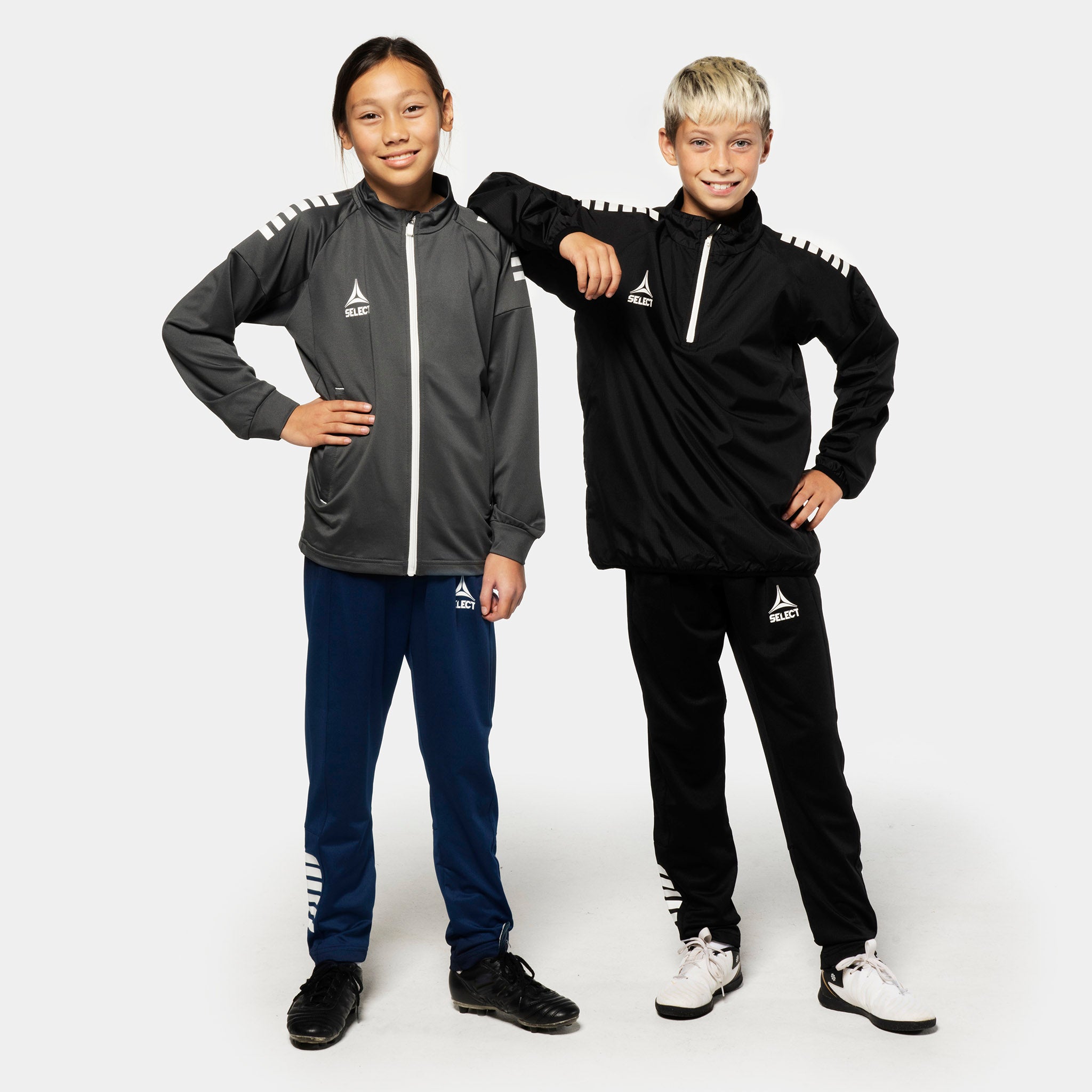 Spain Training pants regular fit - Kids #colour_black #colour_black