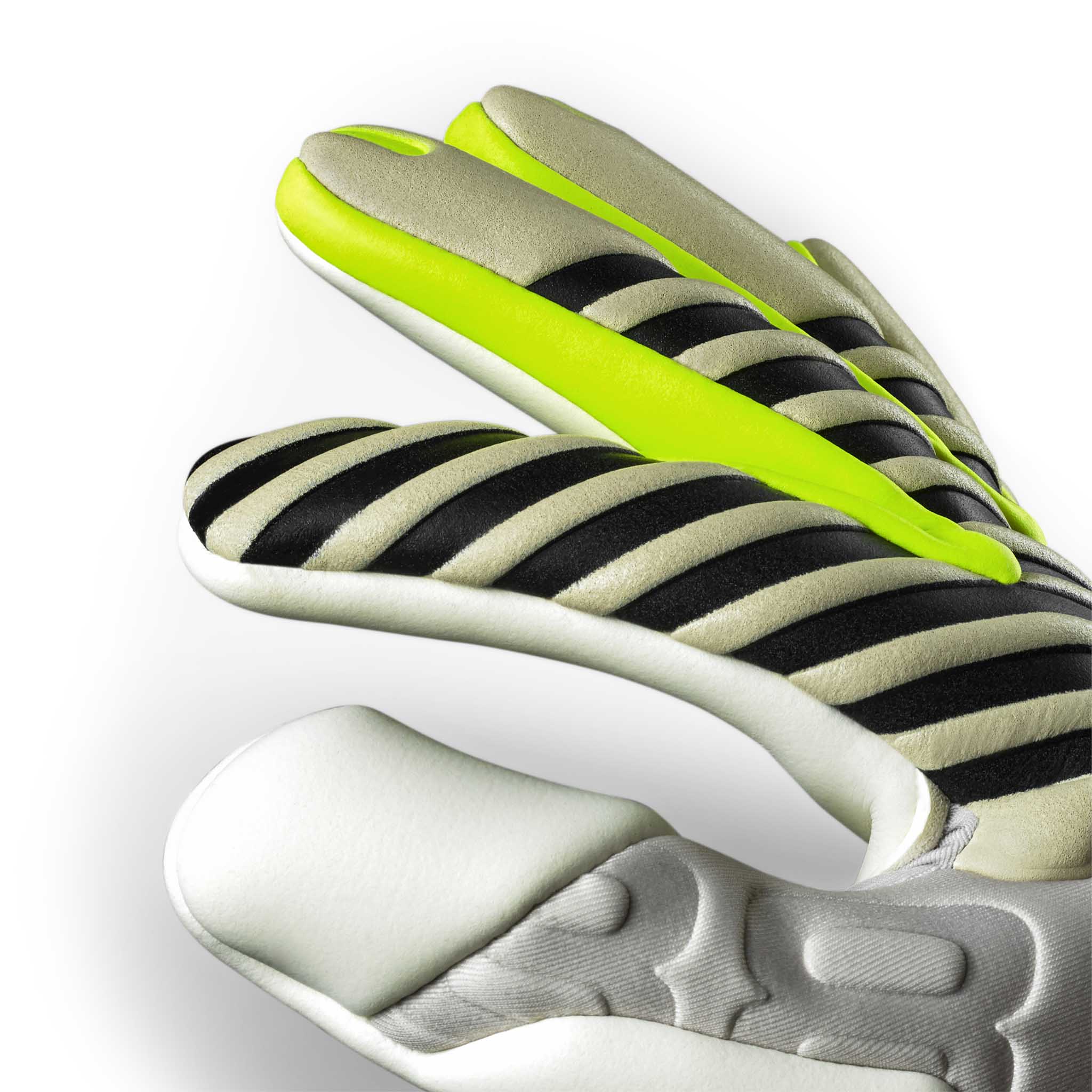 Nærbillede af GK gloves 88 Pro Grip v26 målmandshandsker med sort, hvid og neongul stribet fodbold-greb.