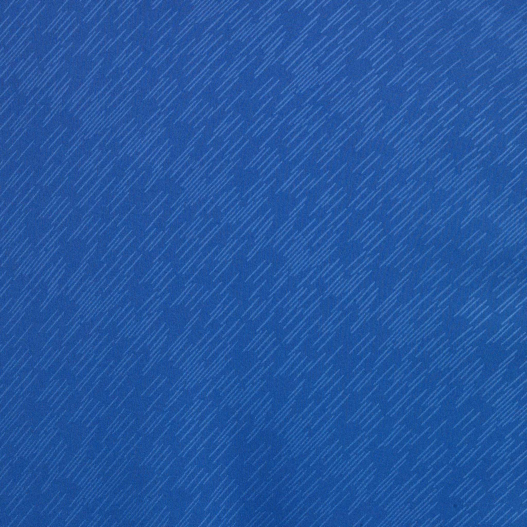 Nærbillede af Player shirt S/S Pisa X, Kamp- & træningstøj, i blåt med subtile teksturerede diagonale linjer.