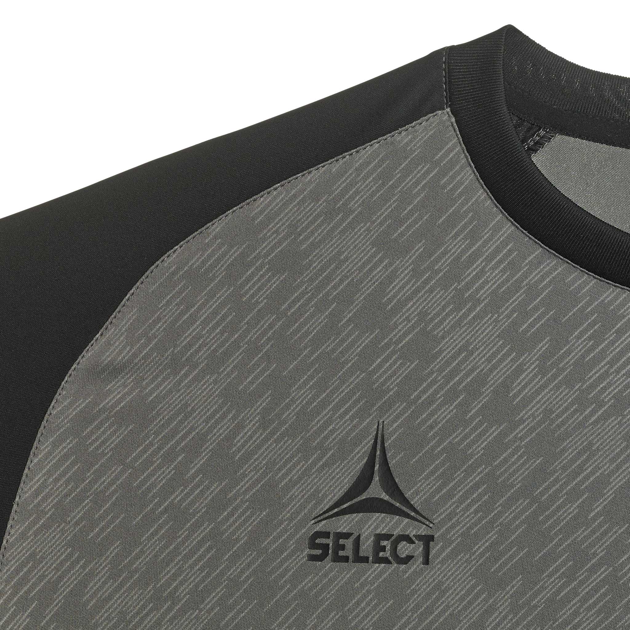 Nærbillede af grå-sort Player Shirt S/S Pisa X fodbold kamp- og træningstøj med SELECT-logo