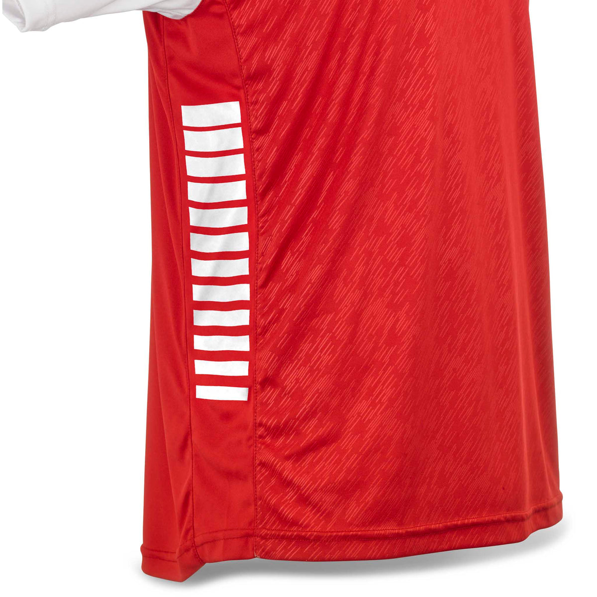 Nærbillede af rød Player shirt S/S Pisa X med hvide sidestriber, fodbold Match & Training wear