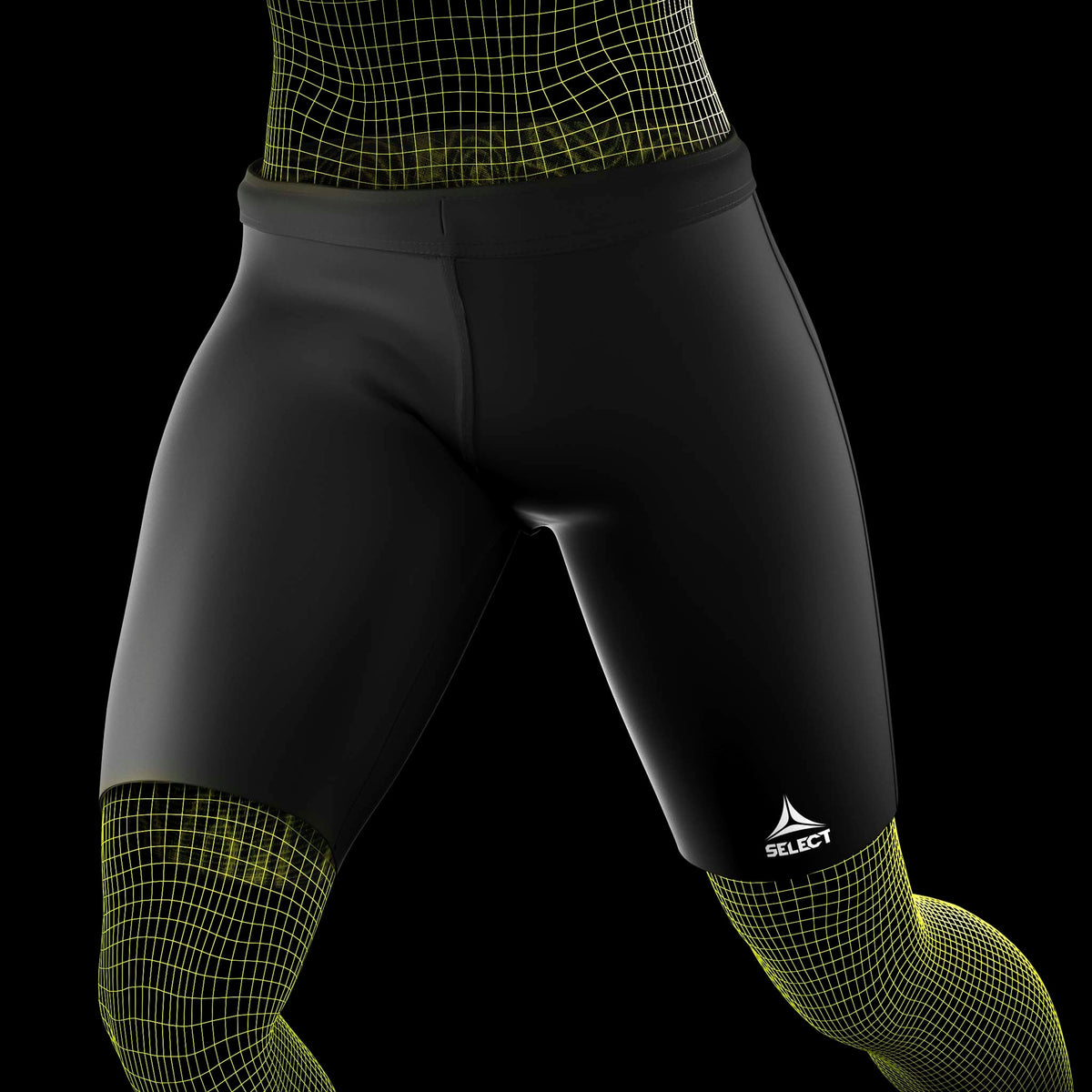 Forfra af sorte Thermal Shorts sportsstøtte med hvidt logo, båret af en fodboldspiller.