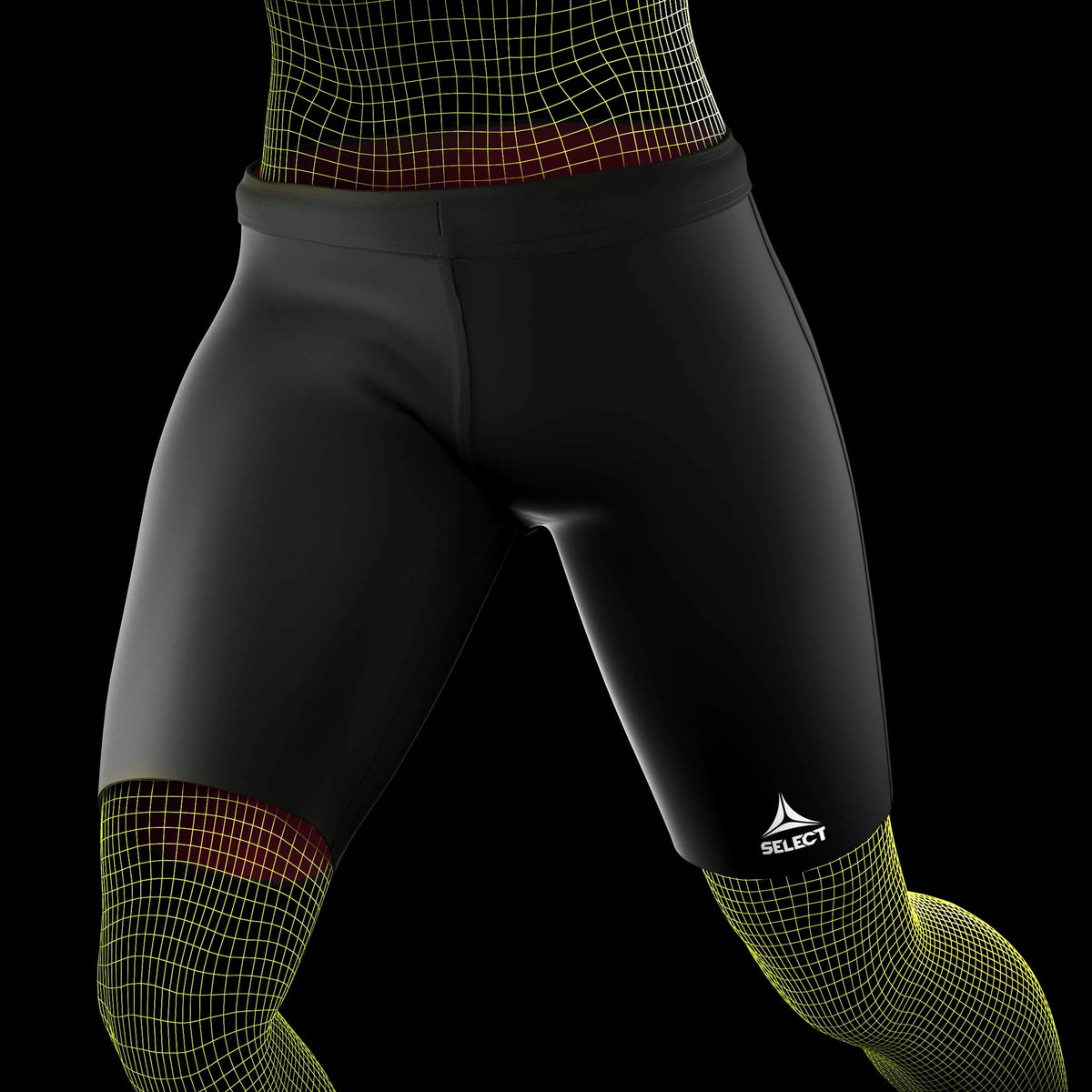 Sorte Thermal Shorts, sports support, båret af en fodboldspiller, set forfra med hvidt logo.