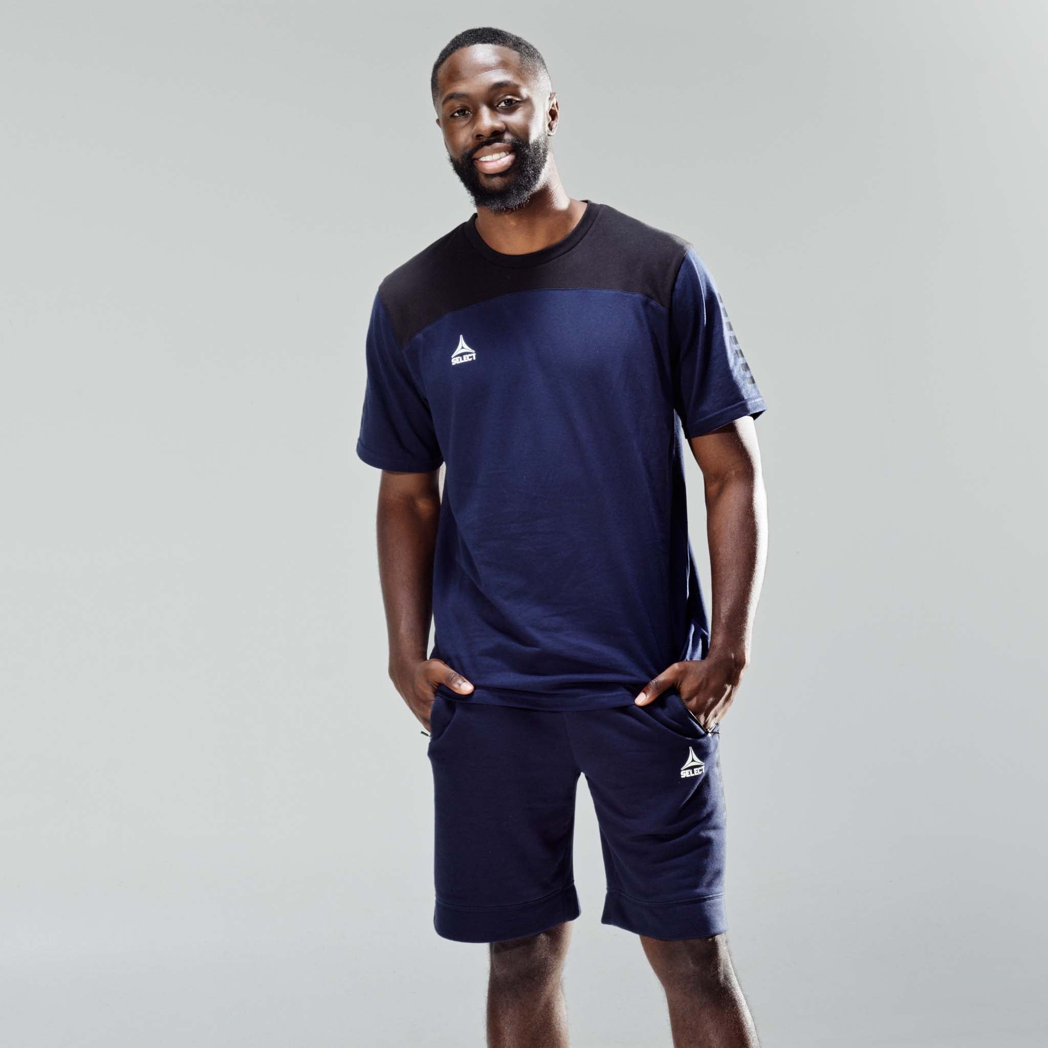 Oxford Sweat shorts #colour_navy #colour_navy