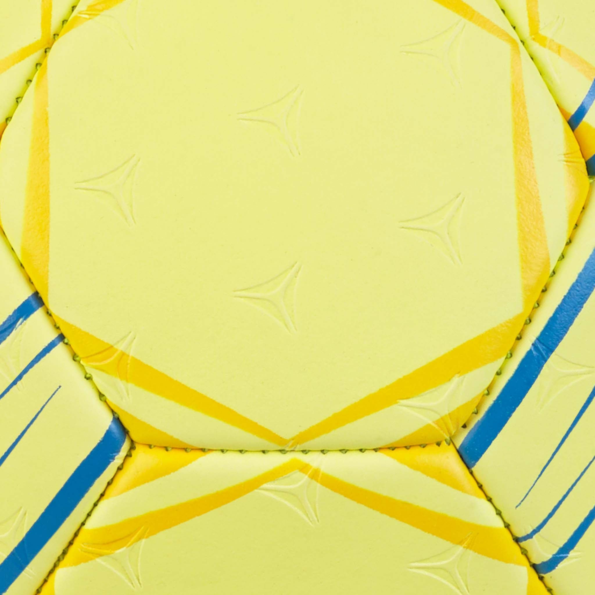 Handball - Mundo DB #colour_yellow #colour_yellow