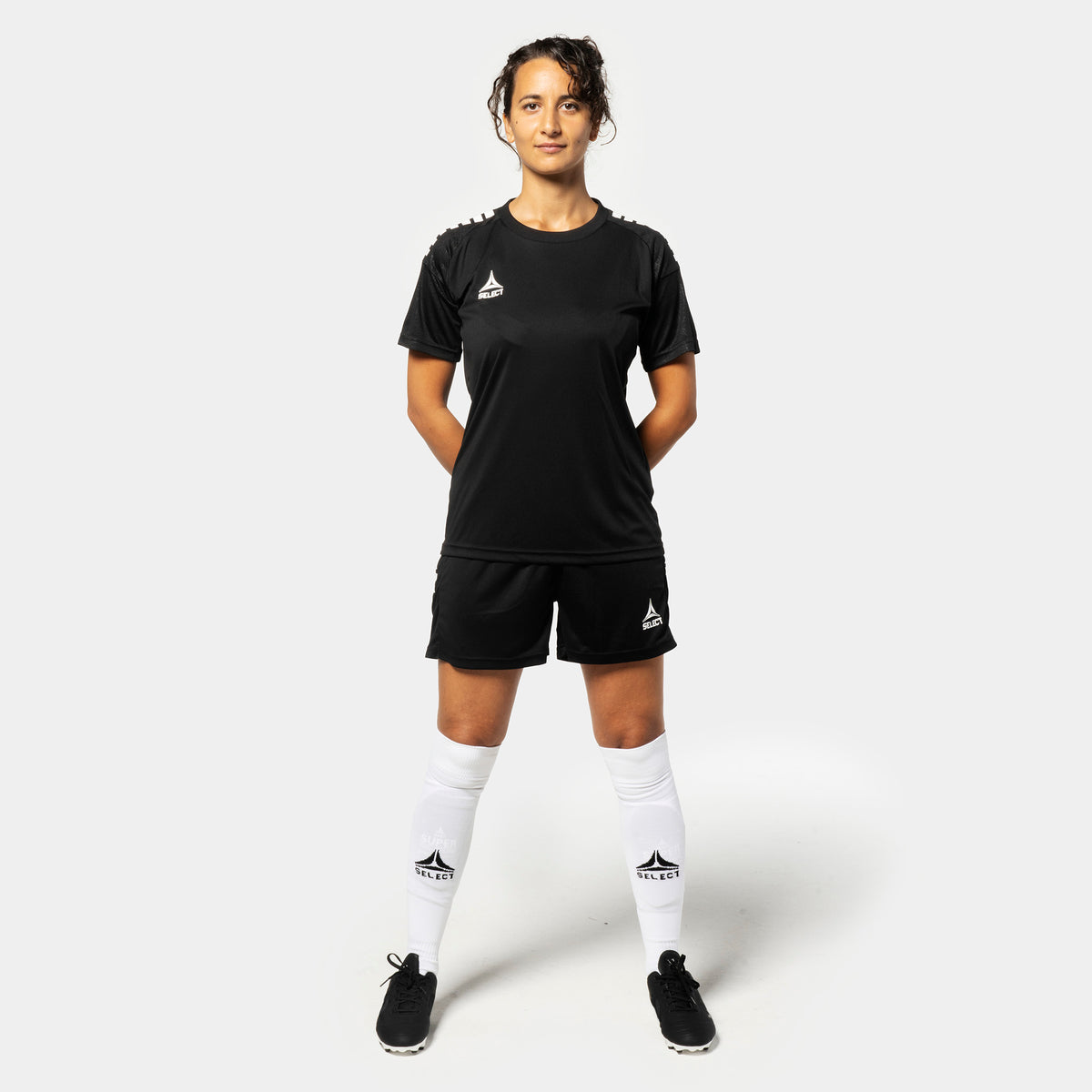 Woman football player in black Player shirt S/S & shorts Spain woman v25, Match & Training wear, front view