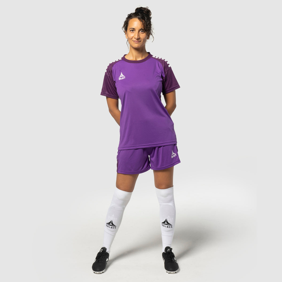 Woman football player in purple-white Player shirt & shorts Spain woman v25, Match & Training wear, front view